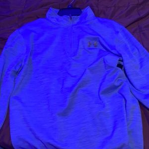 Men’s medium under armour long sleeve zip up